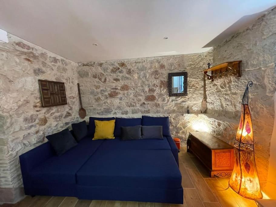 Stone Inn Near Acropolis & Metro 石头记 Felsenhohle أثينا المظهر الخارجي الصورة