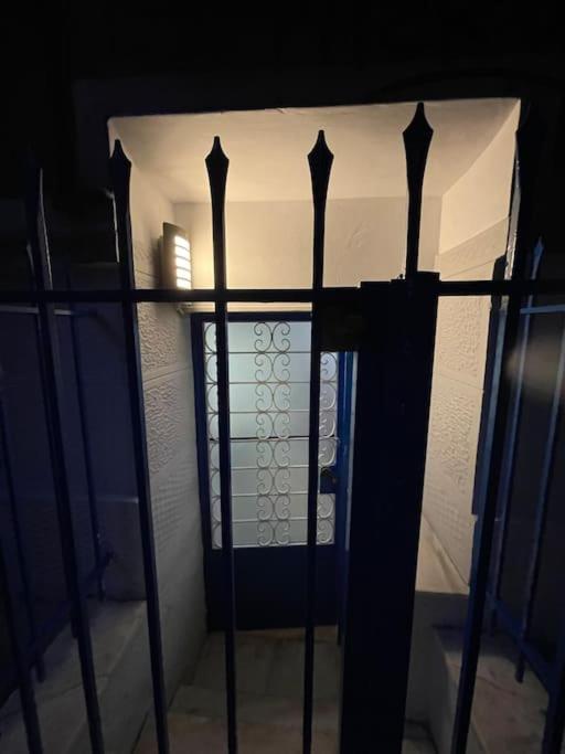 Stone Inn Near Acropolis & Metro 石头记 Felsenhohle أثينا المظهر الخارجي الصورة