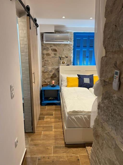 Stone Inn Near Acropolis & Metro 石头记 Felsenhohle أثينا المظهر الخارجي الصورة